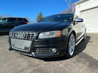 2010 Audi S5 WAUGVAFR5AA015209 2010 Audi S5