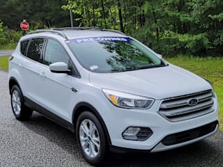2018 Ford Escape SE 1FMCU9GD6JUB76636 2018 Ford Escape SE
