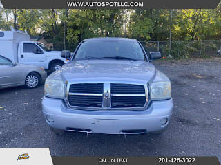 2005 Dodge Dakota SLT 1D7HW48N35S128095 2005 Dodge Dakota SLT