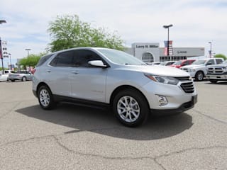 2018 Chevrolet Equinox LT 2GNAXJEV0J6212505 2018 Chevrolet Equinox LT