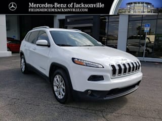 2017 Jeep Cherokee 1C4PJLCS3HW540784 2017 Jeep Cherokee