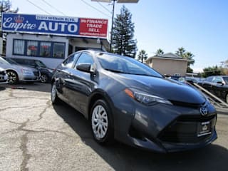 2017 Toyota Corolla L 5YFBURHE4HP694324 2017 Toyota Corolla L