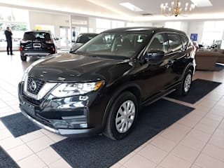 2018 Nissan Rogue S 5N1AT2MV9JC737450 2018 Nissan Rogue S