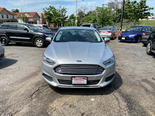 2015 Ford Fusion S 3FA6P0G70FR275827 2015 Ford Fusion S
