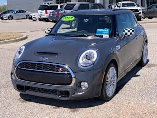 2017 MINI Hardtop 2 Door WMWXP7C37H2C61635 2017 MINI Hardtop 2 Door
