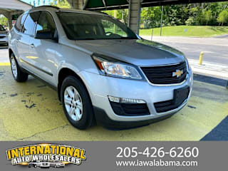 2017 Chevrolet Traverse LS 1GNKRFKDXHJ174642 2017 Chevrolet Traverse LS