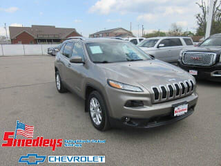 2017 Jeep Cherokee Latitude 1C4PJLCS3HW527498 2017 Jeep Cherokee Latitude
