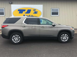 2018 Chevrolet Traverse LT Cloth 1GNEVGKW0JJ130056 2018 Chevrolet Traverse LT Cloth