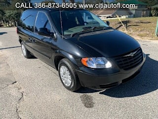 2005 Chrysler Town and Country Base 1C4GP45R75B104991 2005 Chrysler Town and Country Base