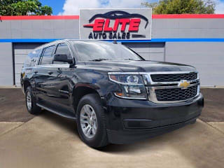 2017 Chevrolet Suburban LT 1500 1GNSCHKC0HR135919 2017 Chevrolet Suburban LT 1500