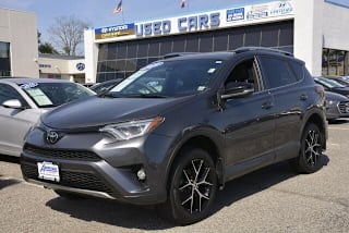 2018 Toyota RAV4 SE JTMJFREVXJD244731 2018 Toyota RAV4 SE