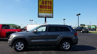 2011 Jeep Grand Cherokee Laredo 1J4RR4GG7BC705297 2011 Jeep Grand Cherokee Laredo