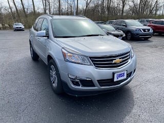 2017 Chevrolet Traverse LT 1GNKRGKD4HJ102437 2017 Chevrolet Traverse LT