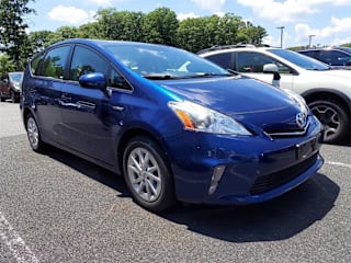 2014 Toyota Prius v Two JTDZN3EU6EJ011883 2014 Toyota Prius v Two