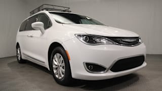 2018 Chrysler Pacifica Touring L 2C4RC1BG5JR120625 2018 Chrysler Pacifica Touring L