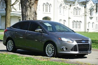 2012 Ford Focus 1FAHP3J27CL233897 2012 Ford Focus
