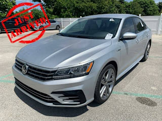 2018 Volkswagen Passat 1VWAA7A32JC015809 2018 Volkswagen Passat