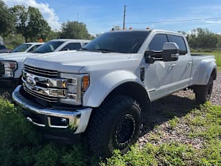 2019 Ford F-450 Super Duty Lariat 1FT8W4DT1KEF38323 2019 Ford F-450 Super Duty Lariat