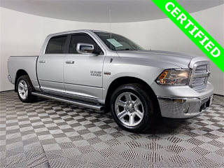 2017 Ram Pickup 1500 1C6RR6LT8HS847703 2017 Ram Pickup 1500
