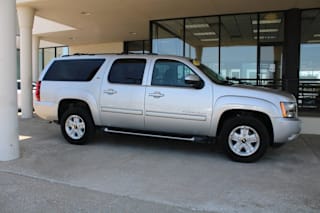 2010 Chevrolet Suburban LT 1500 1GNUKJE35AR290471 2010 Chevrolet Suburban LT 1500