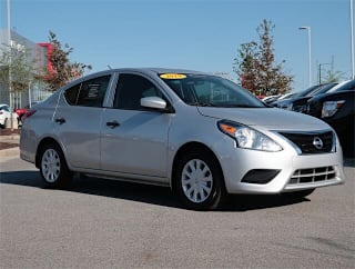 2019 Nissan Versa 3N1CN7APXKL827578 2019 Nissan Versa