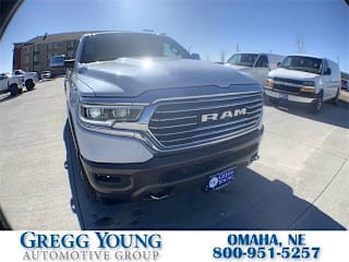 2020 Ram Pickup 1500 1C6SRFKT2LN130935 2020 Ram Pickup 1500