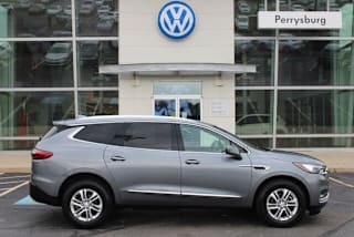 2018 Buick Enclave Essence 5GAEVAKW0JJ283186 2018 Buick Enclave Essence