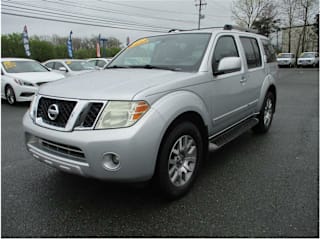 2011 Nissan Pathfinder LE 5N1AR1NN0BC628030 2011 Nissan Pathfinder LE