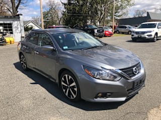 2018 Nissan Altima 2.5 SR 1N4AL3AP8JC113676 2018 Nissan Altima 2.5 SR