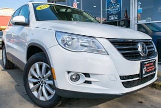 2011 Volkswagen Tiguan SEL 4Motion WVGBV7AX9BW540215 2011 Volkswagen Tiguan SEL 4Motion