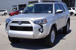 2020 Toyota 4Runner SR5 JTEBU5JR4L5824528 2020 Toyota 4Runner SR5