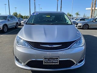 2019 Chrysler Pacifica Touring Plus 2C4RC1FG0KR610272 2019 Chrysler Pacifica Touring Plus
