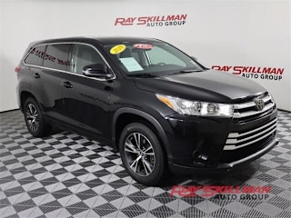 2018 Toyota Highlander LE 5TDZARFH3JS036706 2018 Toyota Highlander LE