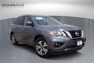 2017 Nissan Pathfinder SV 5N1DR2MM3HC913051 2017 Nissan Pathfinder SV