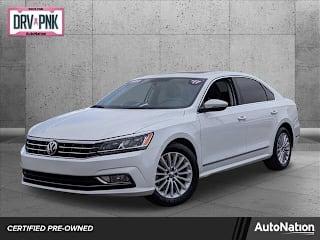 2017 Volkswagen Passat 1VWBT7A30HC064984 2017 Volkswagen Passat