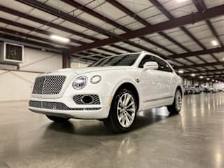 2017 Bentley Bentayga W12 W12 SJAAC2ZV9HC016019 2017 Bentley Bentayga W12 W12