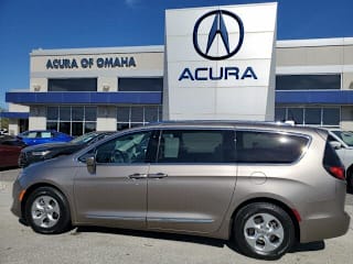 2017 Chrysler Pacifica Touring-L Plus 2C4RC1EG8HR537713 2017 Chrysler Pacifica Touring-L Plus