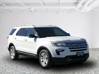 2019 Ford Explorer XLT 1FM5K8D8XKGB48130 2019 Ford Explorer XLT