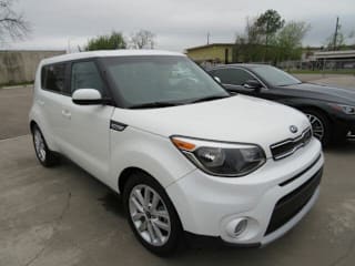 2019 Kia Soul + KNDJP3A57K7913893 2019 Kia Soul +