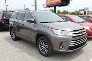 2018 Toyota Highlander XLE 5TDJZRFH3JS896093 2018 Toyota Highlander XLE