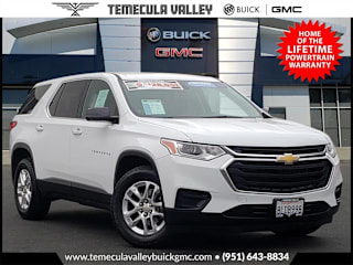 2019 Chevrolet Traverse LS 1GNERFKW6KJ320766 2019 Chevrolet Traverse LS