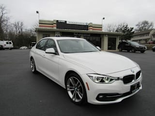 2018 BMW 3 Series WBA8D9G57JNU70427 2018 BMW 3 Series
