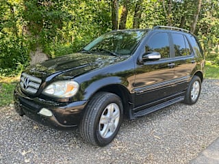 2005 Mercedes-Benz M-Class ML 350 4JGAB57E95A564949 2005 Mercedes-Benz M-Class ML 350
