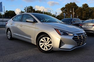 2019 Hyundai Elantra SE 5NPD74LF6KH487361 2019 Hyundai Elantra SE