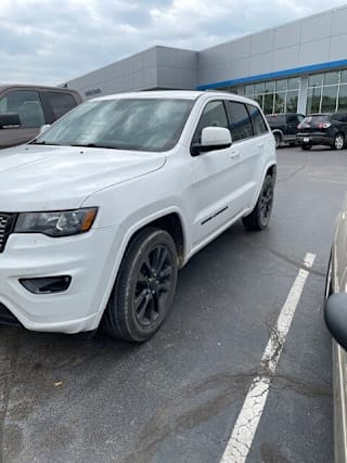 2018 Jeep Grand Cherokee Altitude 1C4RJFAG6JC211805 2018 Jeep Grand Cherokee Altitude