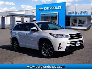 2018 Toyota Highlander XLE 5TDJZRFH5JS880817 2018 Toyota Highlander XLE