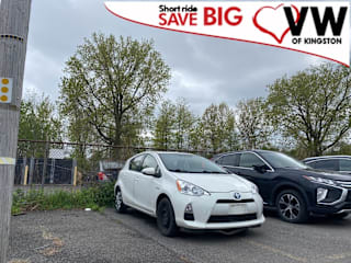 2014 Toyota Prius c One JTDKDTB3XE1574094 2014 Toyota Prius c One