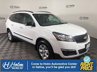 2017 Chevrolet Traverse LS 1GNKRFED7HJ178112 2017 Chevrolet Traverse LS