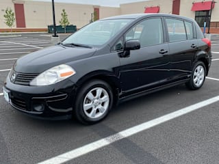 2008 Nissan Versa 1.8 SL 3N1BC13E58L381987 2008 Nissan Versa 1.8 SL