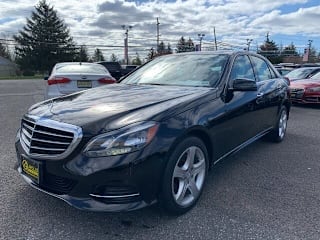 2016 Mercedes-Benz E-Class WDDHF8JB2GB308176 2016 Mercedes-Benz E-Class